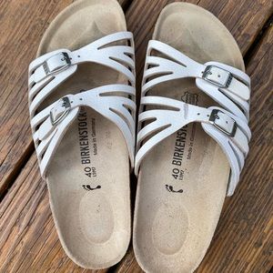Birkenstock Granada white 40 or 9.5 in excellent preowned condition